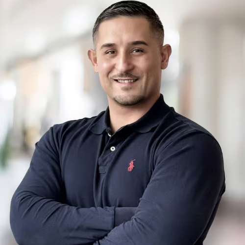 Ein Portrait von Goran Stanojevic